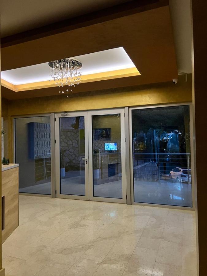 Anja Apartment Rafailovici Bagian luar foto